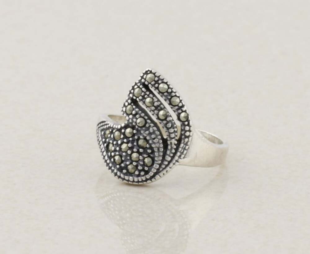 Sterling Silver Marcasite Swirl Ring Size 8 1/4